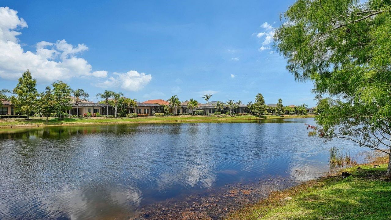 16720 Berwick Terrace, Lakewood Ranch, FL 34202 Photo