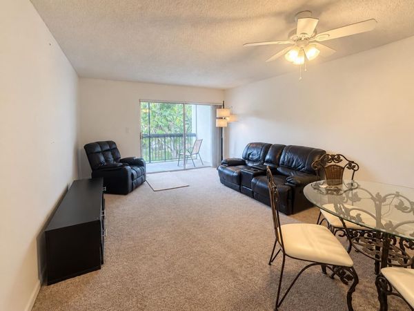 711 N Pine Island Road, Plantation, FL 33324