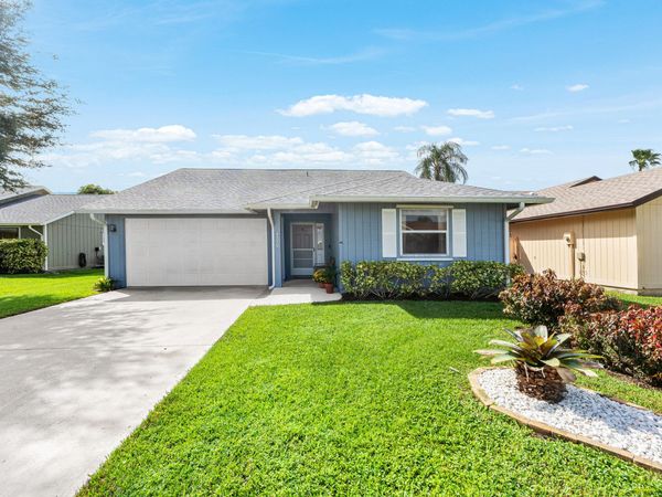 4270 SE BOXLEAF Place, Stuart, FL 34997
