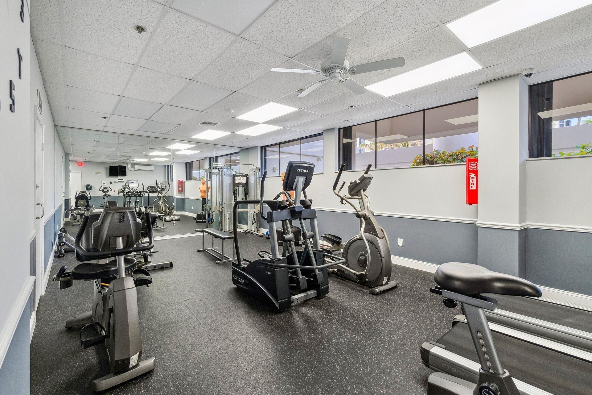 5380 N Ocean Drive, Unit 19D, Riviera Beach, FL 33404 Photo
