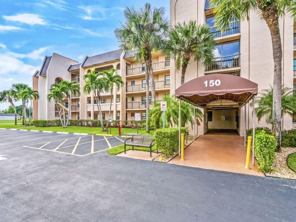 150 LAKE NANCY Lane, Unit 219, West Palm Beach, FL 33411