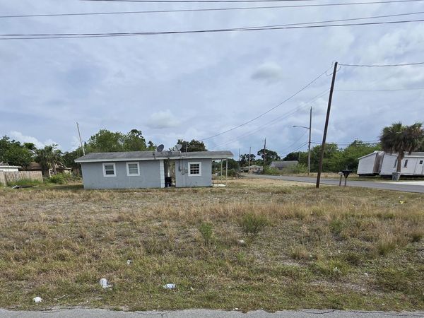 2520 42ND Place, Vero Beach, FL 32967
