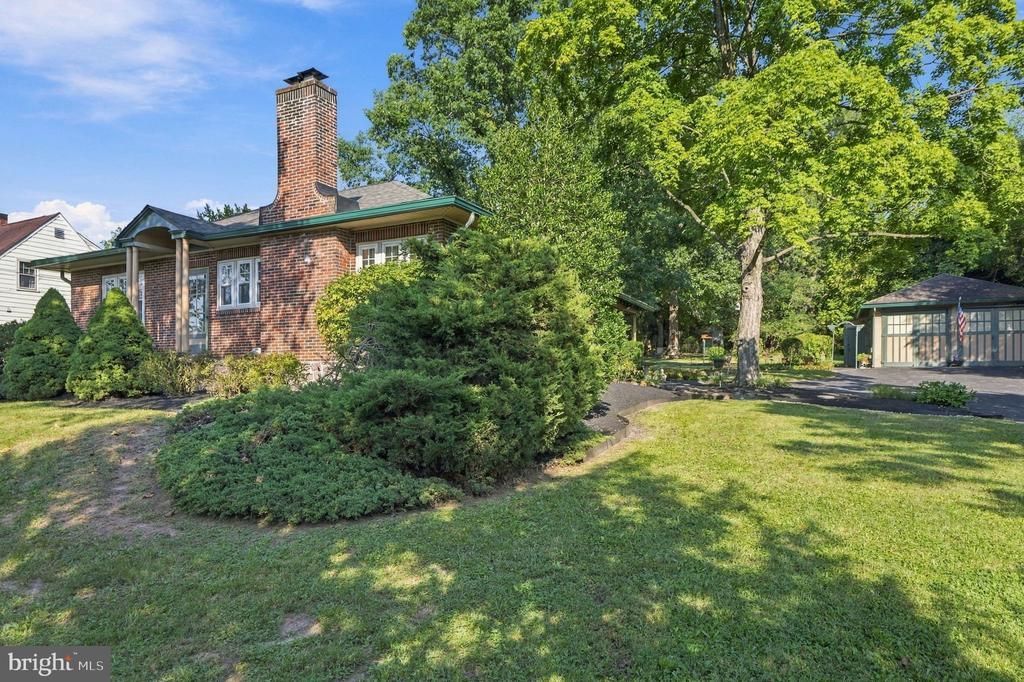 1234 FARMINGTON AVENUE , POTTSTOWN, PA 19464