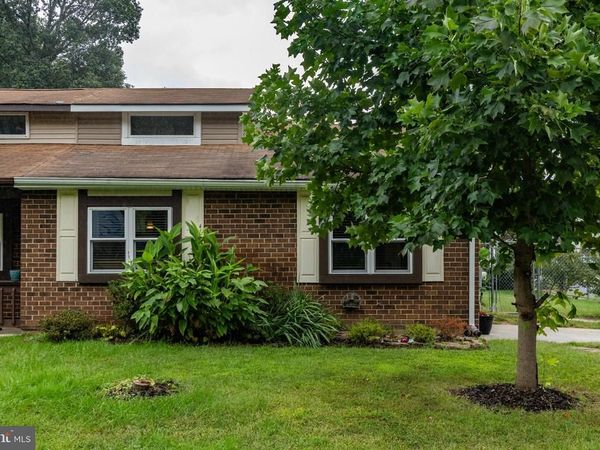52 LANFORD ROAD, NEW CASTLE, DE 19720