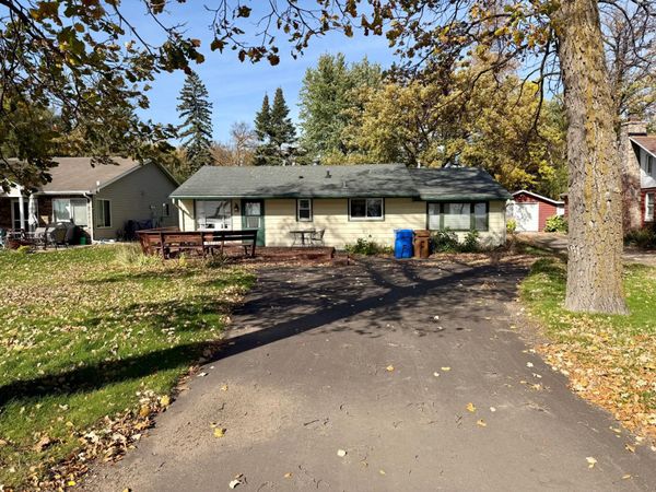 926 W Lake Drive, Detroit Lakes, MN 56501
