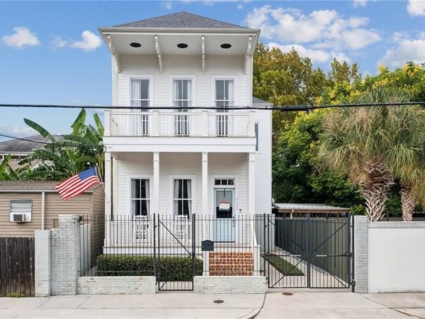2625 CONSTANCE Street , New Orleans, LA 70130