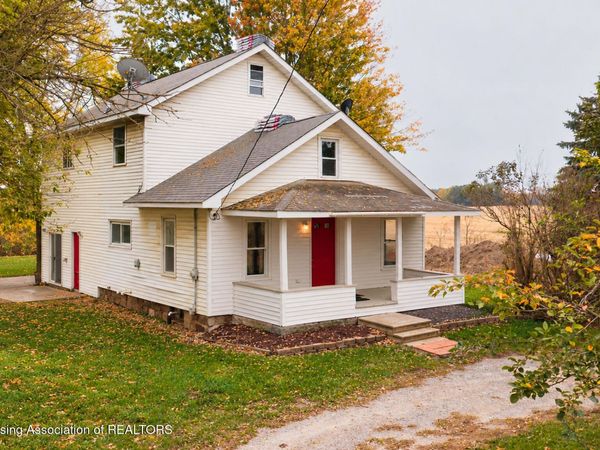 3110 E Howe Road, DeWitt, MI 48820