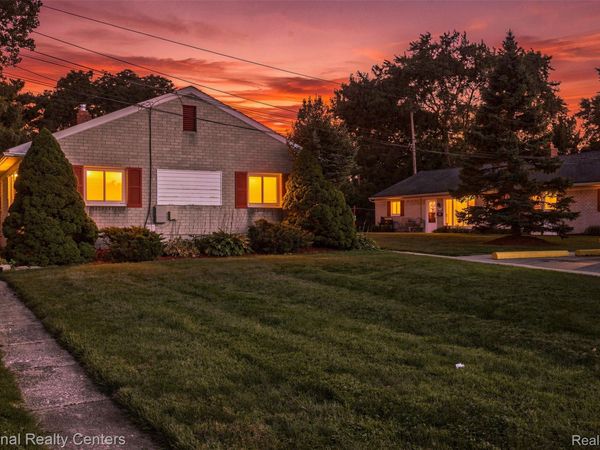16550 Petrie Street , Roseville, Mi 48066
