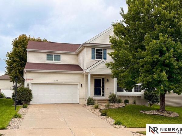 16326 Patrick Avenue, Omaha, NE 68116