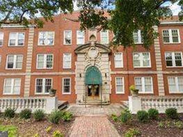 2840 Peachtree Road NW, Unit 411, Atlanta, GA 30305