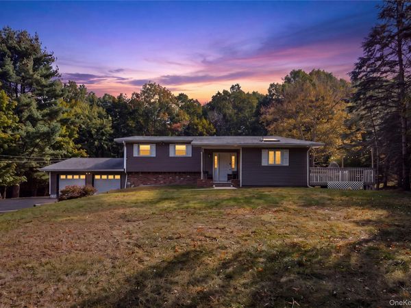 26 Terri Lee Lane, Spring Valley, NY 10977