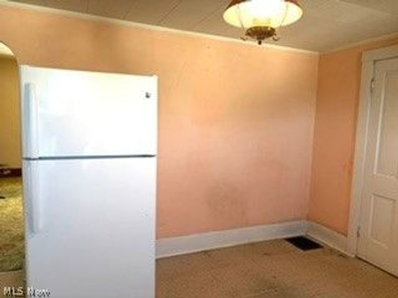 212 Race Avenue, Byesville, OH 43723 Photo 22