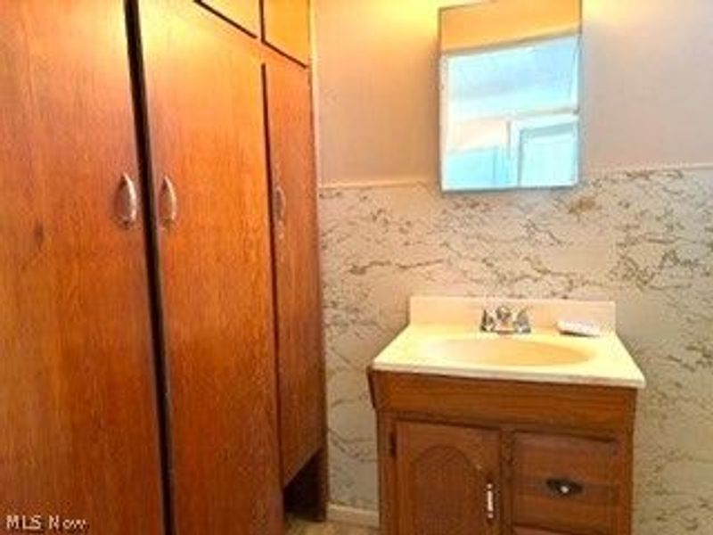 212 Race Avenue, Byesville, OH 43723 Photo 24