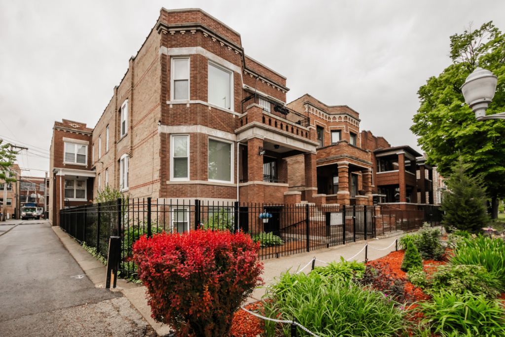 3417 W Evergreen Avenue , Chicago, IL 60651 Main Photo