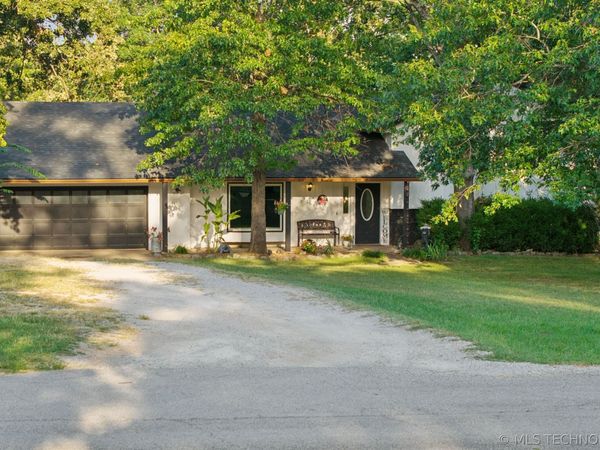 17135 S Creekwood Court , Claremore, OK 74017