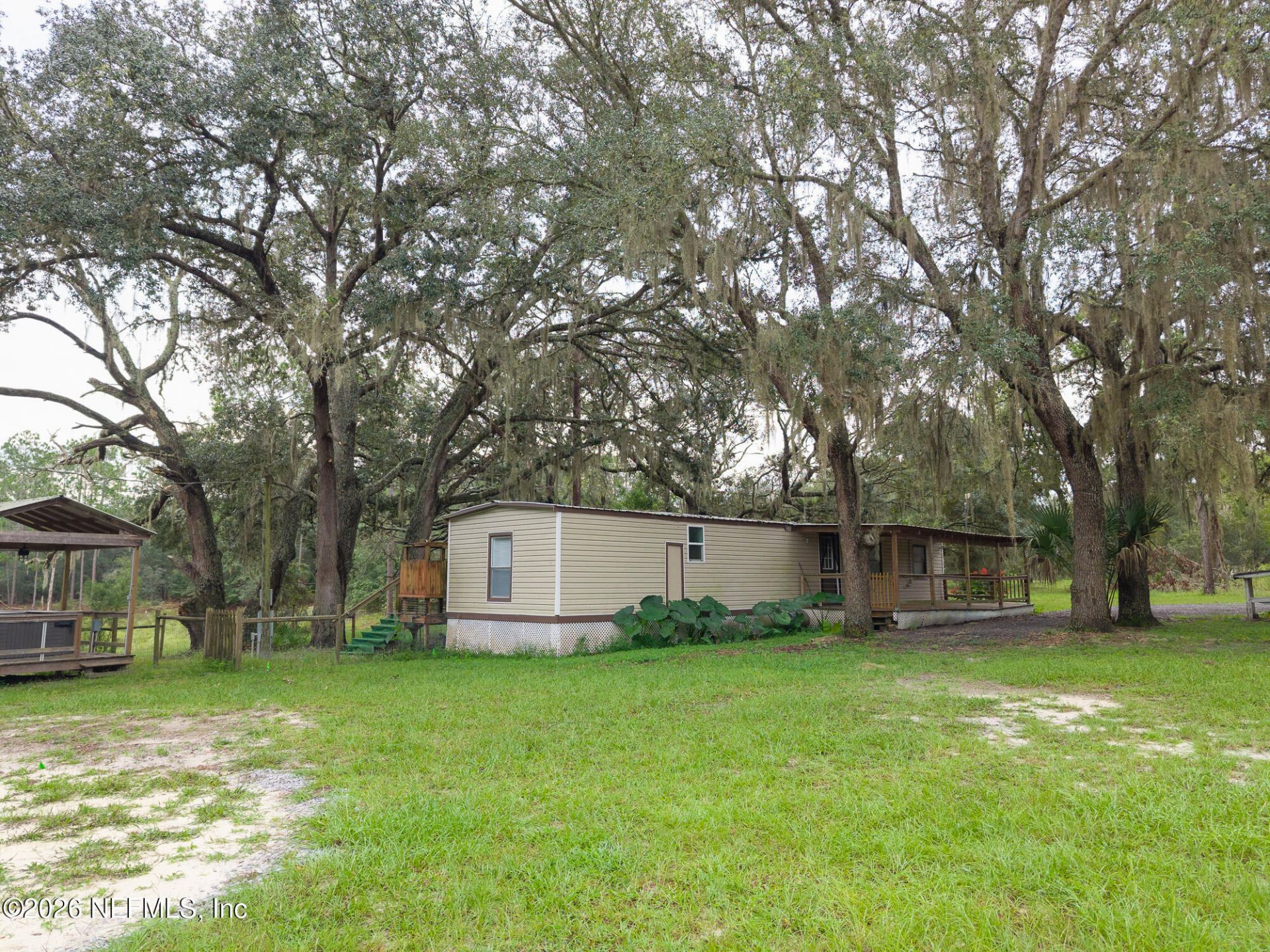 203 Pond Circle, Interlachen, FL 32148 Photo