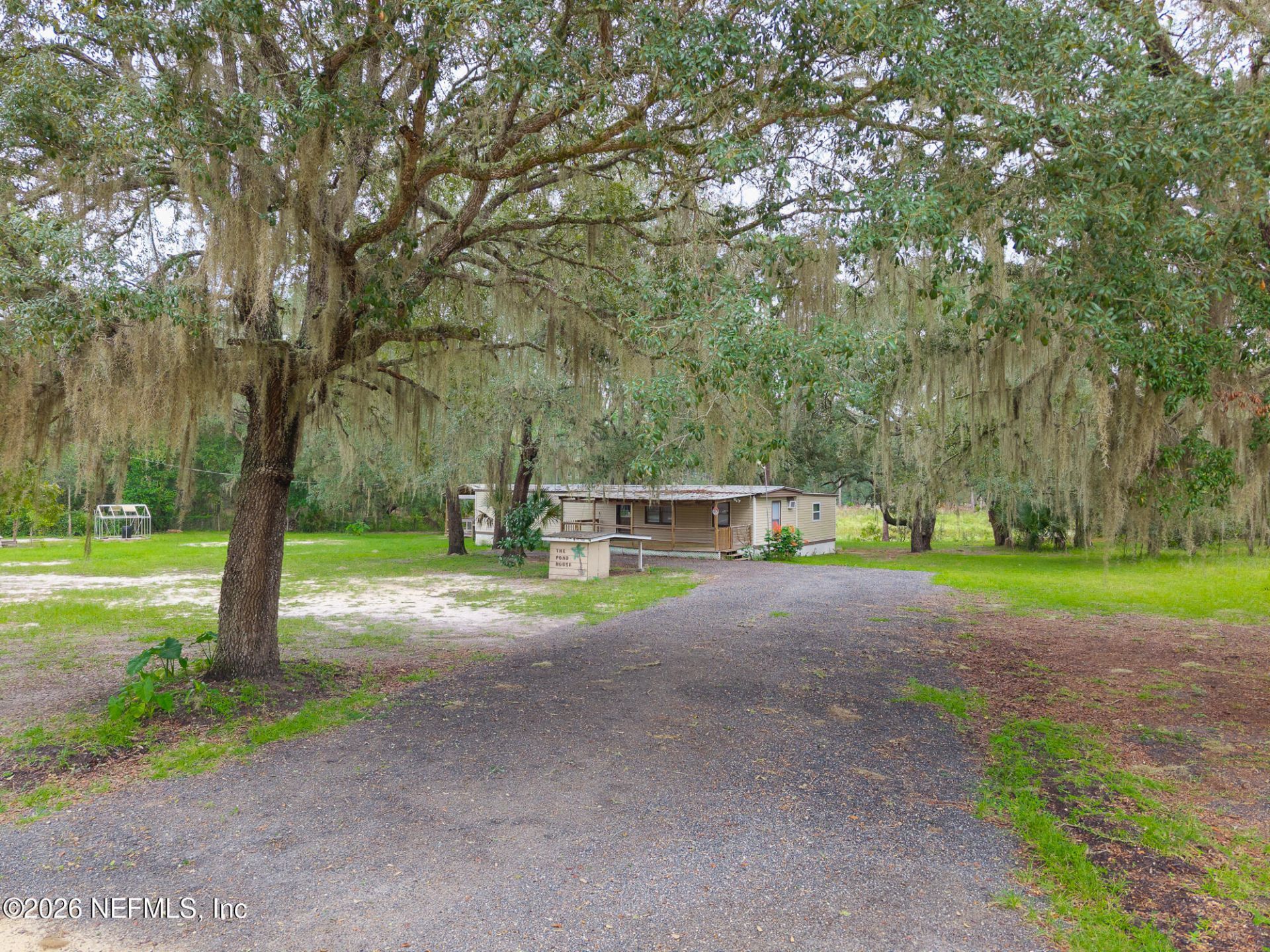203 Pond Circle, Interlachen, FL 32148 Photo