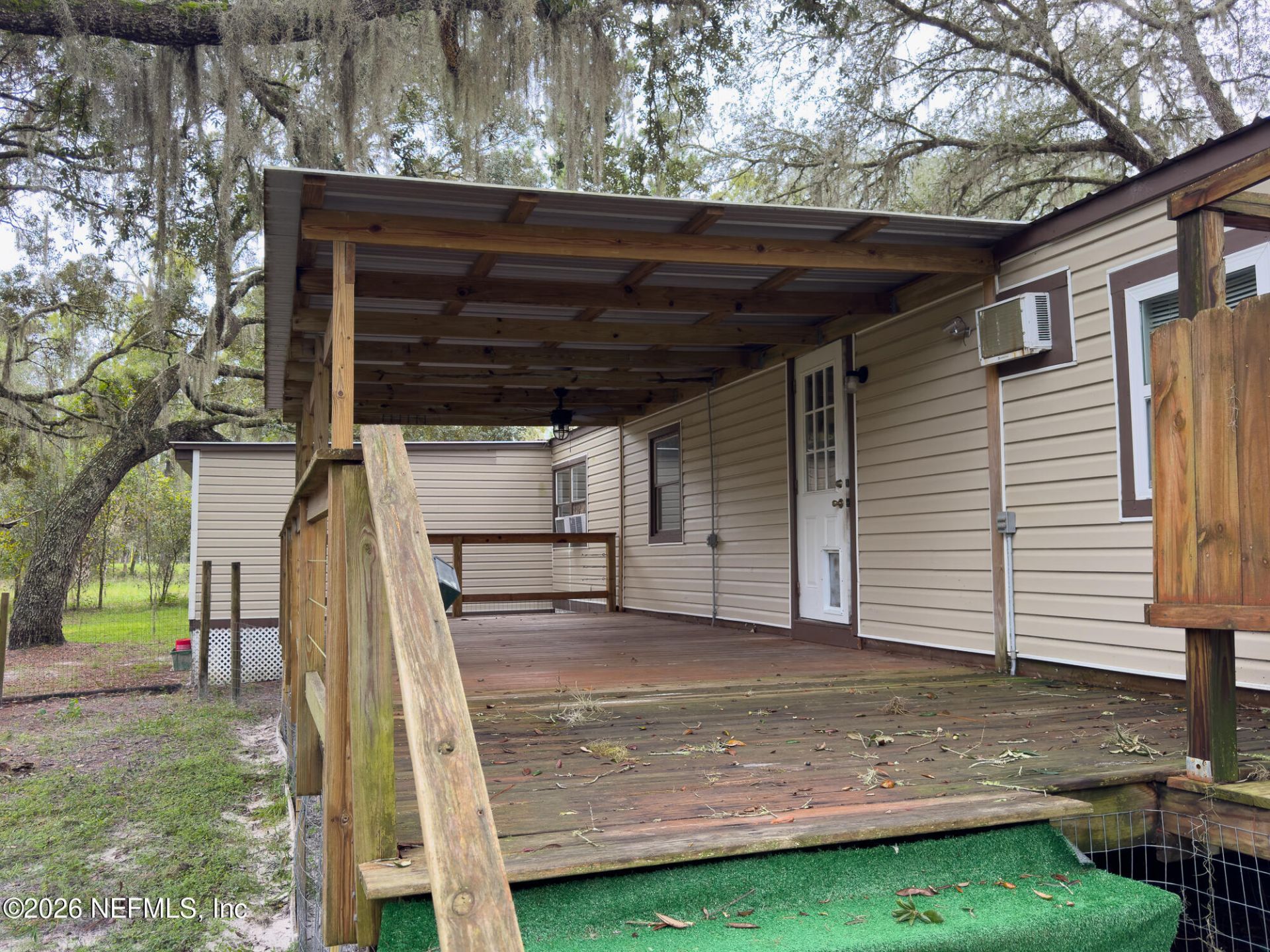203 Pond Circle, Interlachen, FL 32148 Photo