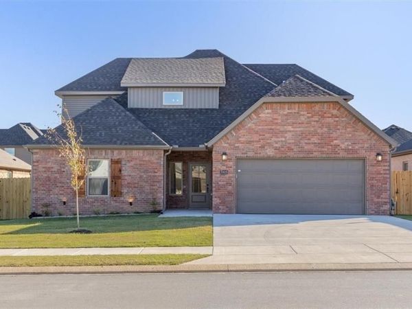 7005 High Meadow Boulevard , Bentonville, AR 72713