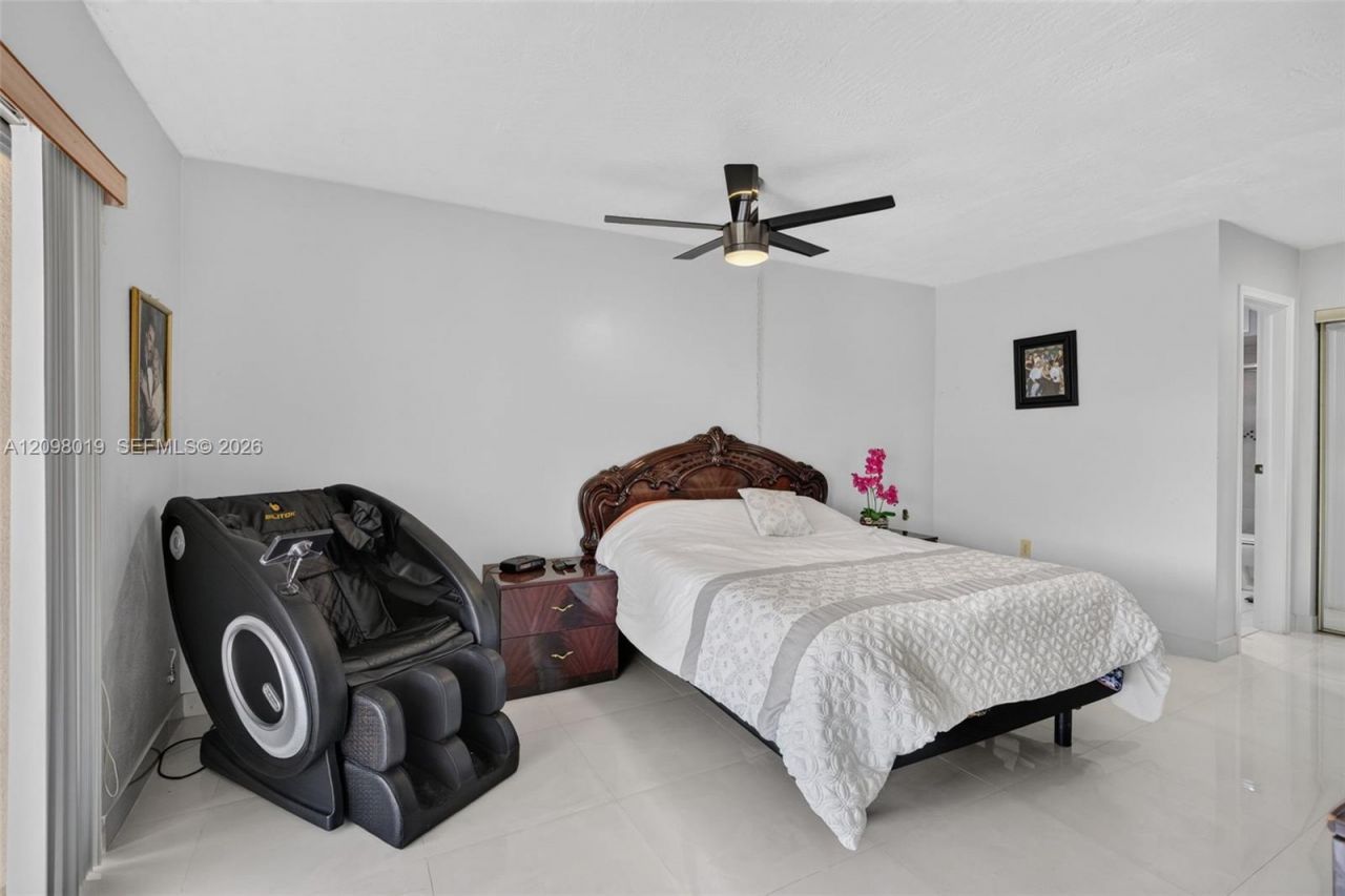 8480 NW 24th Ct, Sunrise, FL 33322 Photo