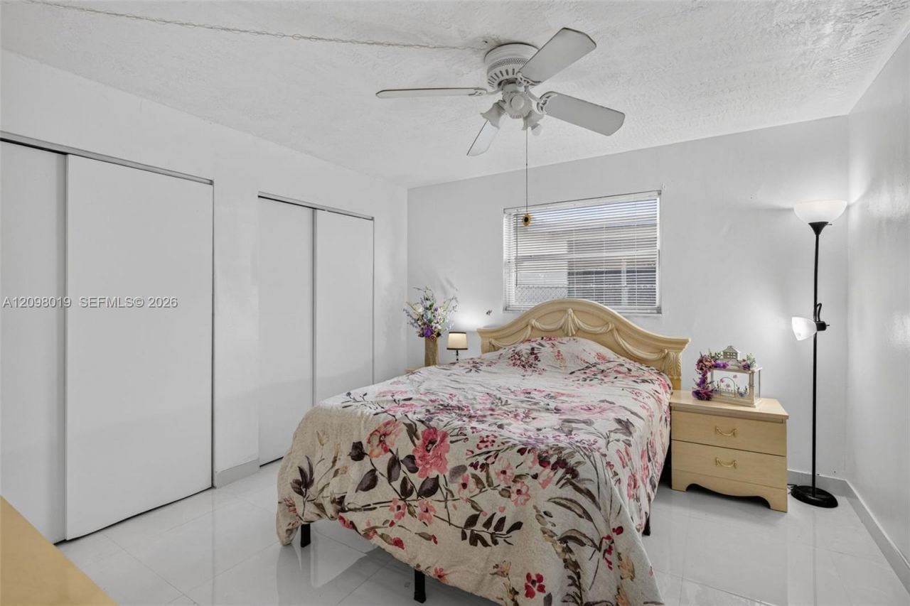 8480 NW 24th Ct, Sunrise, FL 33322 Photo