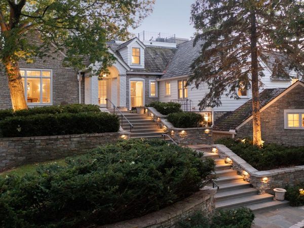 1 Overholt Pass , Edina, MN 55439