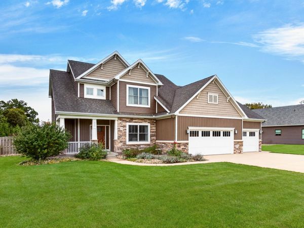 1835 Fox Prairie, St. Joseph, MI 49085