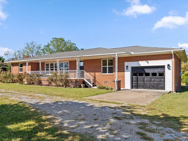 4301 Georgia 301 , Trenton, GA 30752