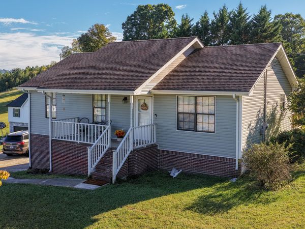 2077 Saunders Road, Ringgold, GA 30736