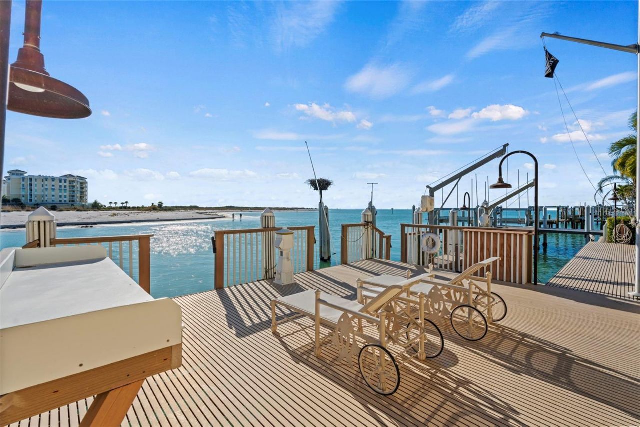 964 Monte Cristo Boulevard, Tierra Verde, FL 33715 Photo