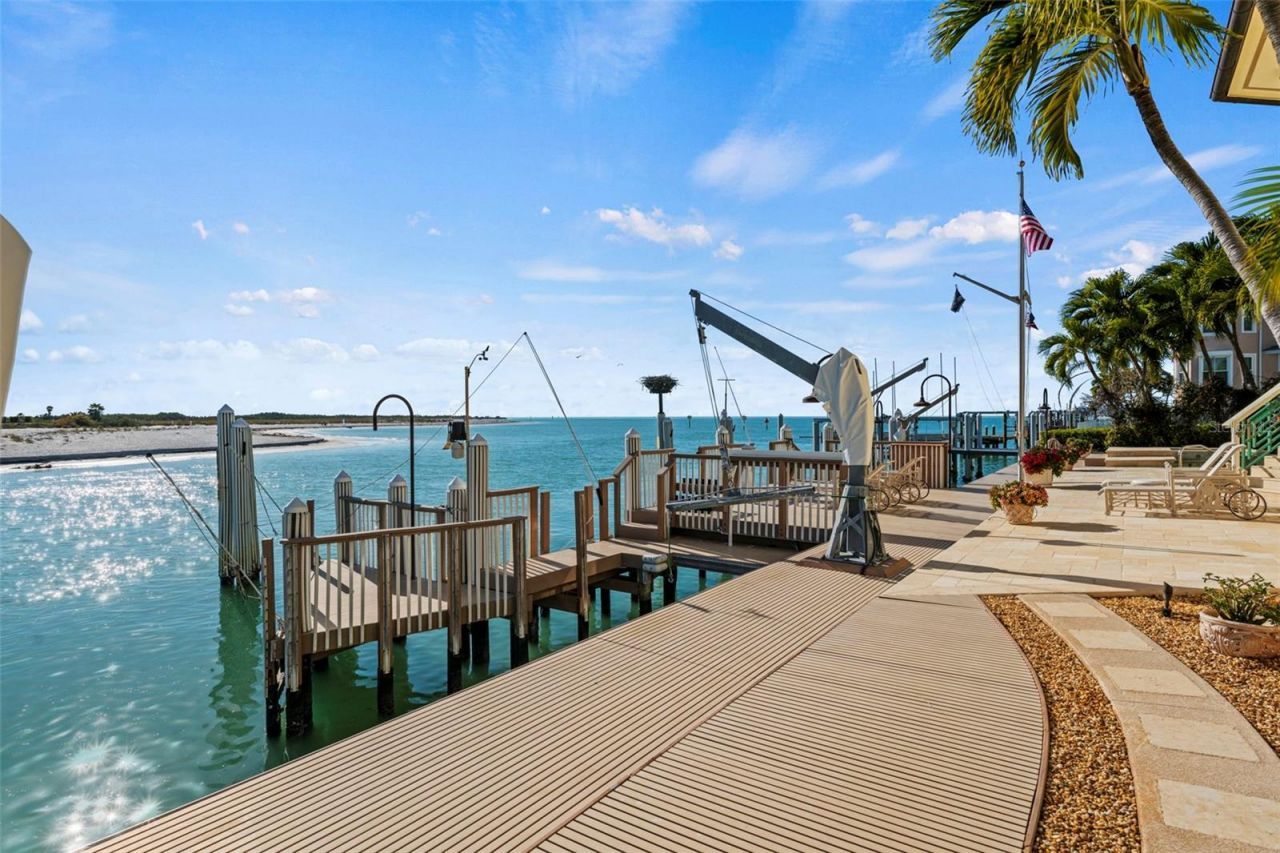 964 Monte Cristo Boulevard, Tierra Verde, FL 33715 Photo