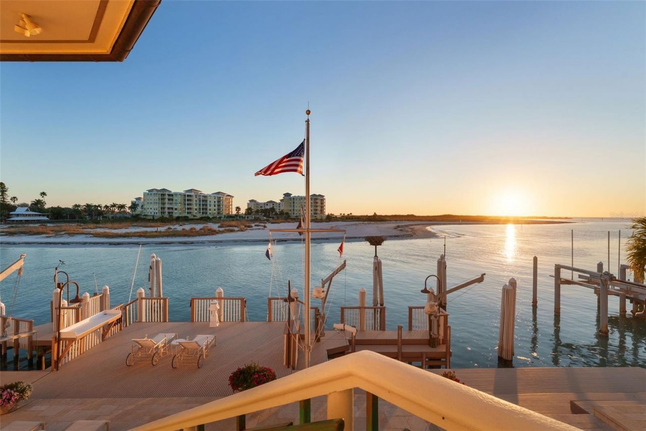 964 Monte Cristo Boulevard, Tierra Verde, FL 33715 Photo