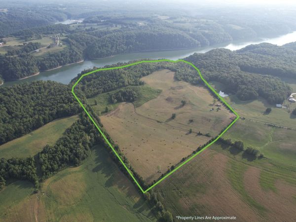 341 Anthony Adcock Rd , Sparta, TN 38583