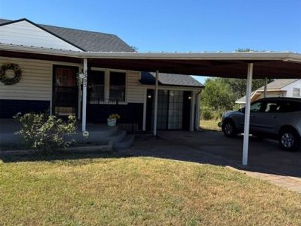 2505 Mickey Road, Del City, OK 73115