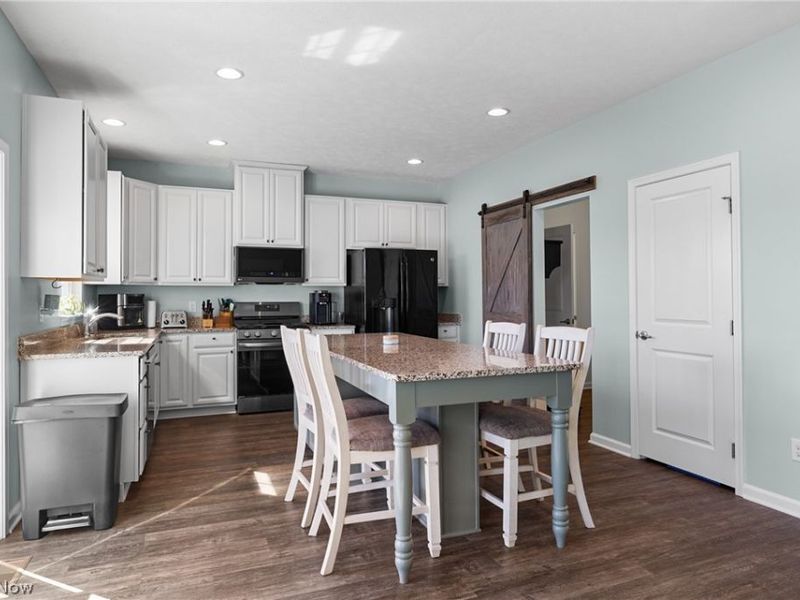 36183 Waterscape Court, North Ridgeville, OH 44039 Photo 11