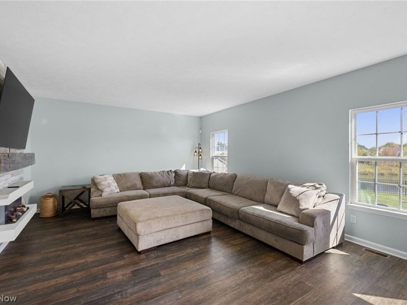 36183 Waterscape Court, North Ridgeville, OH 44039 Photo 18