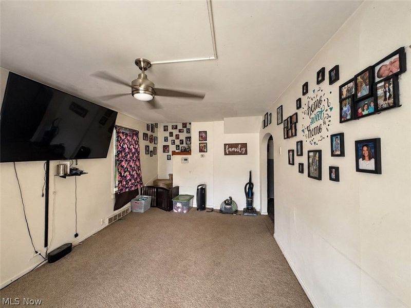 2574 Mount Vernon Avenue, Youngstown, OH 44502 Photo 2