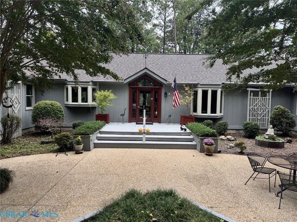 896 Sandy Point Road , Heathsville, VA 22473