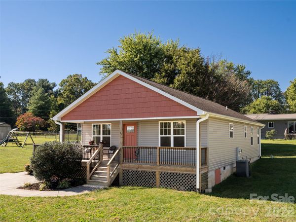 33 Sherman Meadows Drive, East Flat Rock, NC 28726
