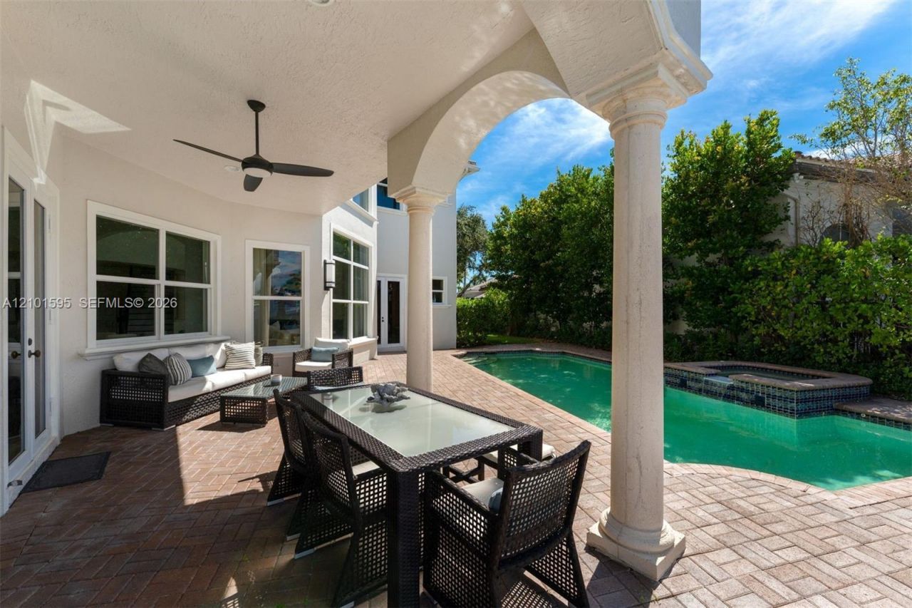 1426 Commodore Way , Hollywood, FL 33019 Photo