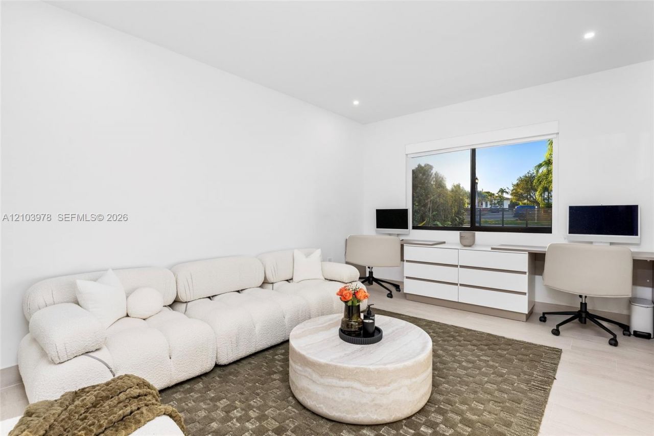 8033 Noremac Ave , Miami Beach, FL 33141 Photo