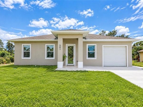 501 Willowbrook DR , LEHIGH ACRES, FL 33972