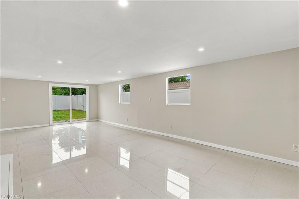 1635 Lowell Ct, Fort Myers, FL 33907 Photo