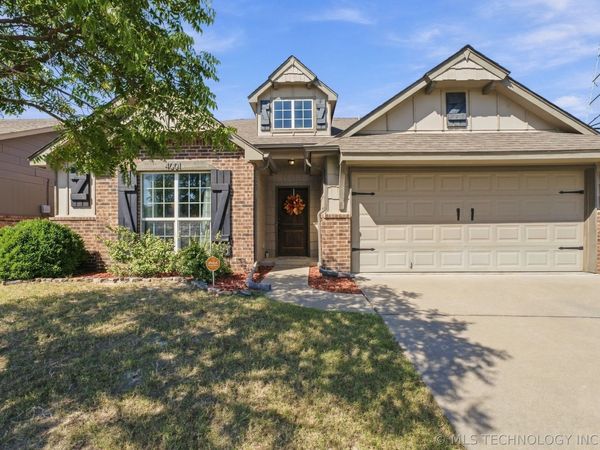4001 W 104th Court S, Jenks, OK 74037