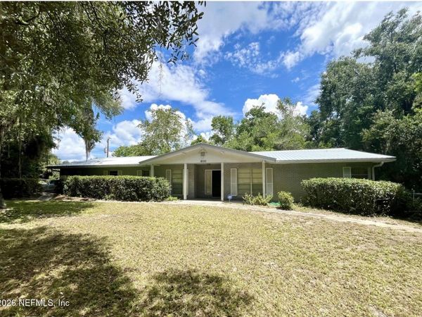 1800 LAUREL Street, Palatka, FL 32177