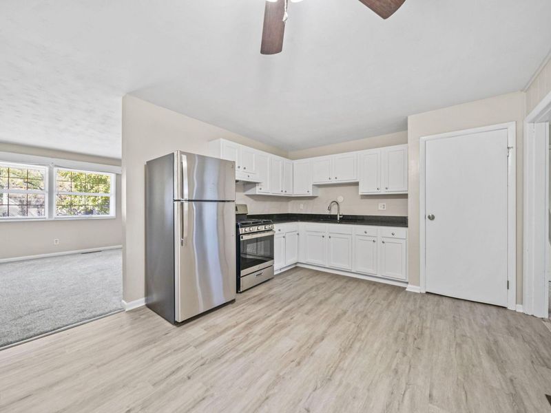 1926 Woodette Road , Columbus, OH 43232 Photo 11