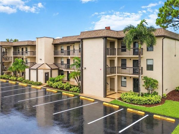 1999 KINGS HIGHWAY , Unit 16B, PORT CHARLOTTE, FL 33980