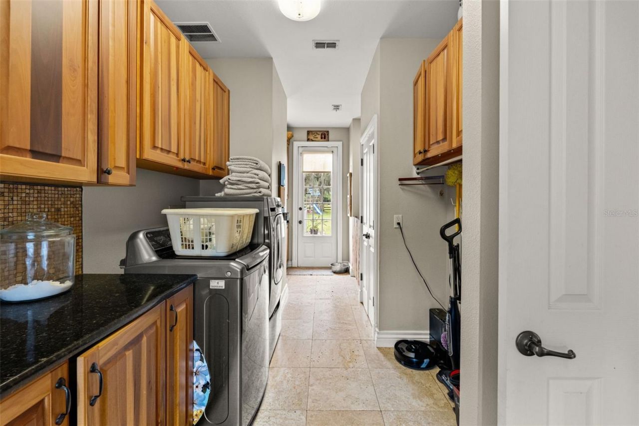 18351 Kuka Lane, Spring Hill, FL 34610 Photo