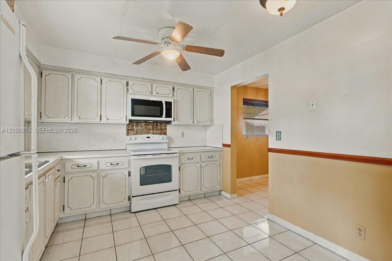 500 S Luna Ct , Unit 3, Hollywood, FL 33021 Photo