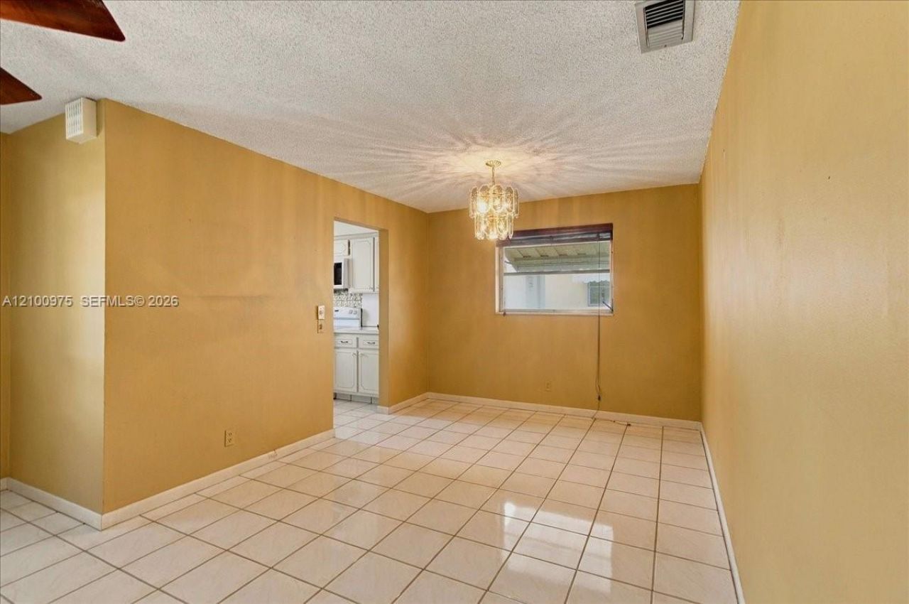 500 S Luna Ct , Unit 3, Hollywood, FL 33021 Photo